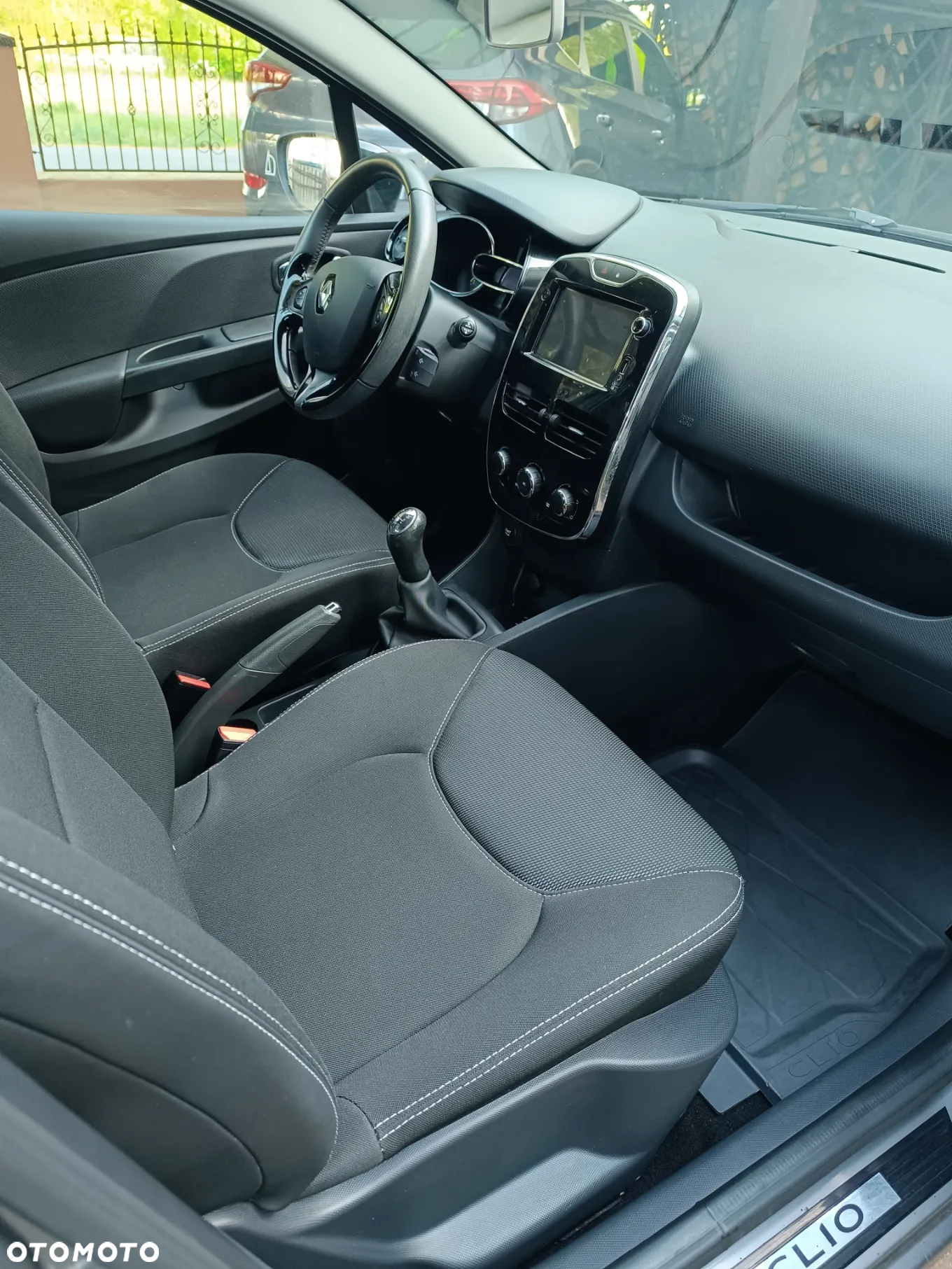 Renault Clio 1.2 16V Business - 5
