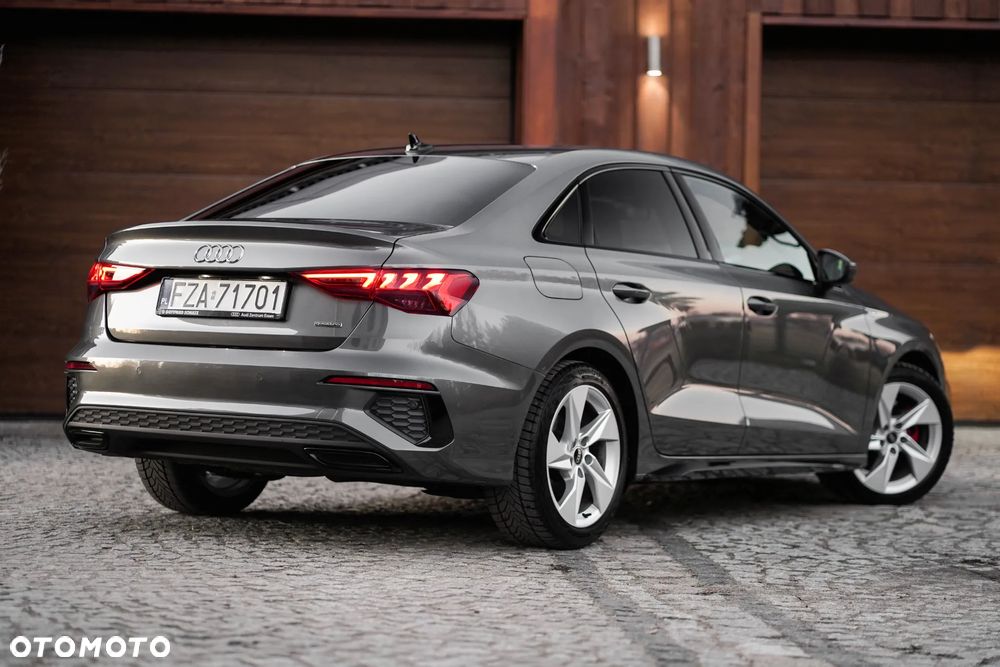 Audi A3 Limousine 40 TDI quattro S tronic S line - 5