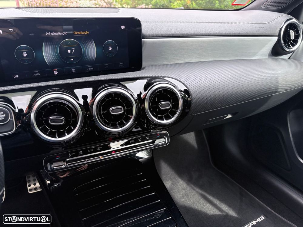 Mercedes-Benz A 250 Limousine e AMG Line - 46