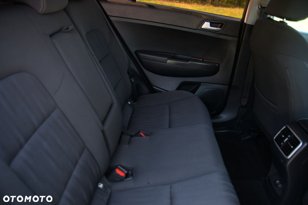 Kia Sportage 1.7 CRDI 2WD Attract - 23