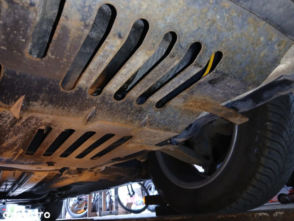 Peugeot Partner 1.6 HDi Outdoor - 31