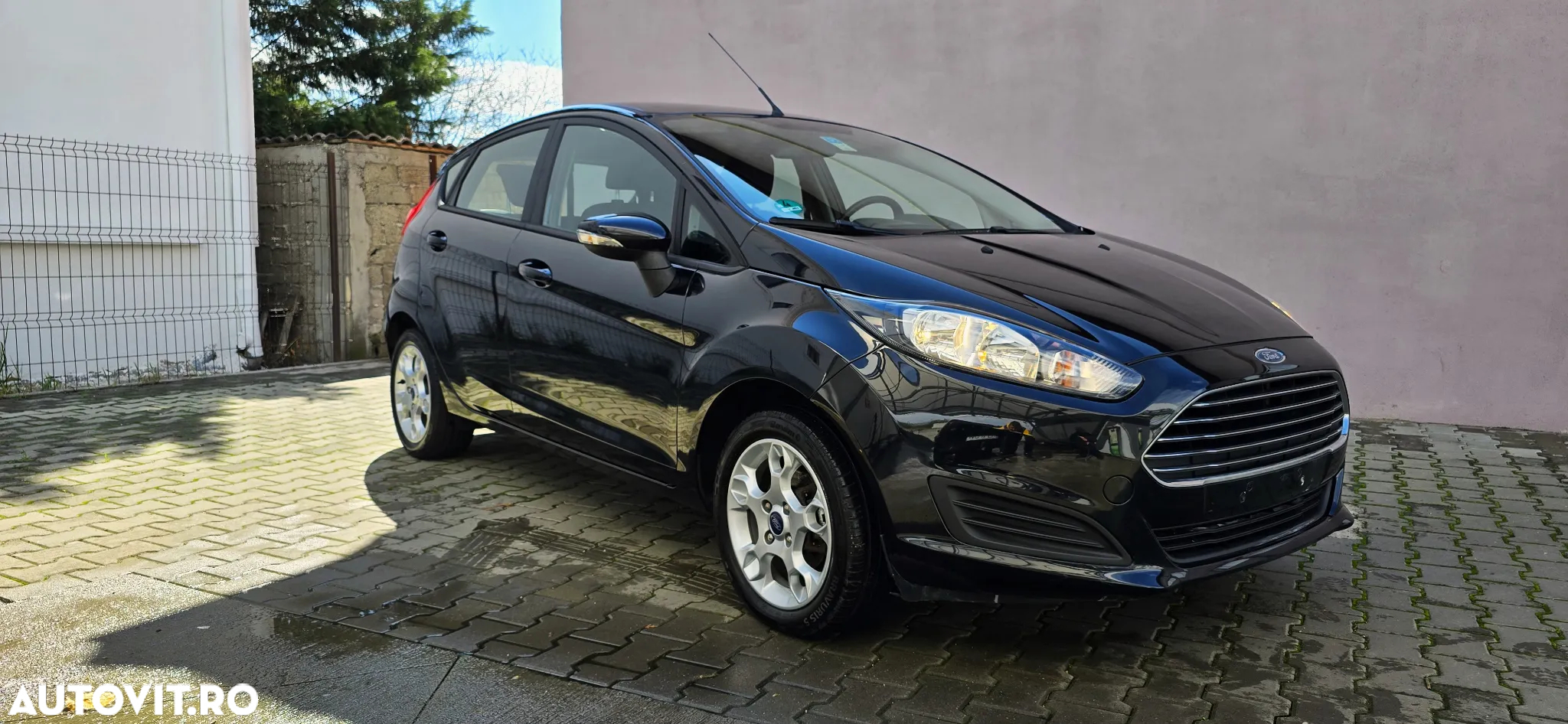 Ford Fiesta 1.0 Titanium - 24