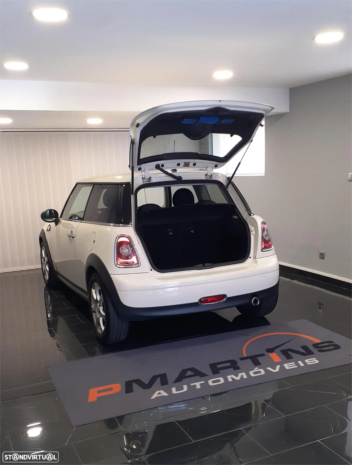 MINI 3 Portas One D - 7