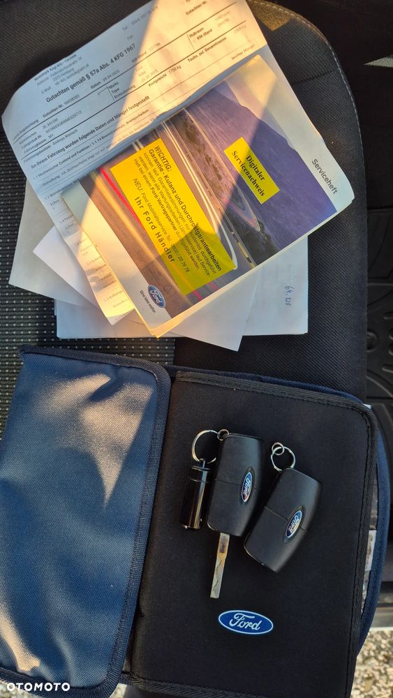 Ford Galaxy 2.0 TDCi Titanium - 17