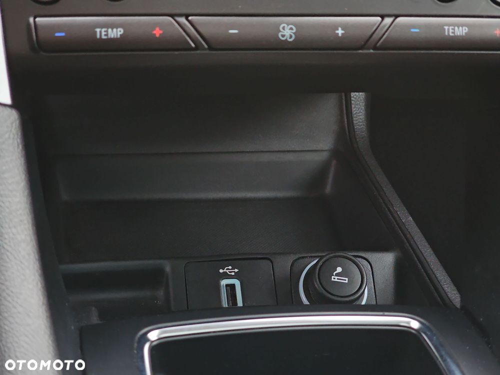 Ford Mondeo 2.0 EcoBlue Titanium - 31