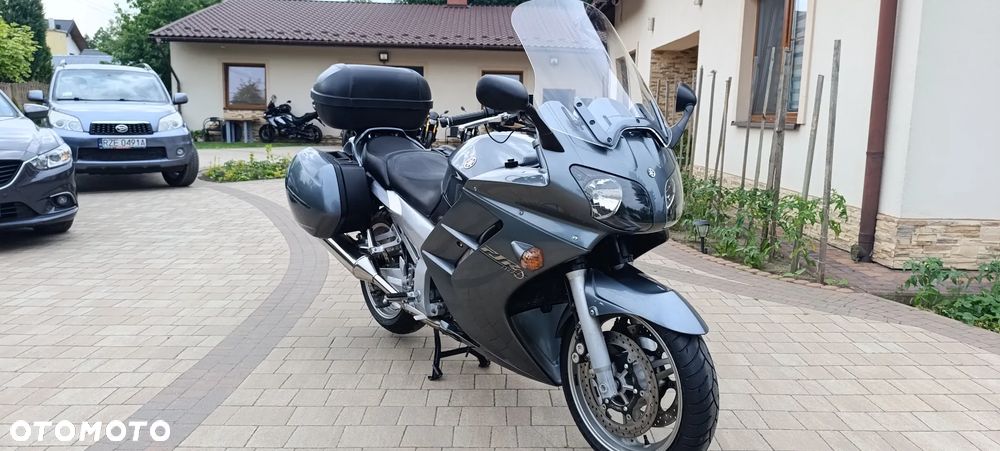 Yamaha FJR - 4