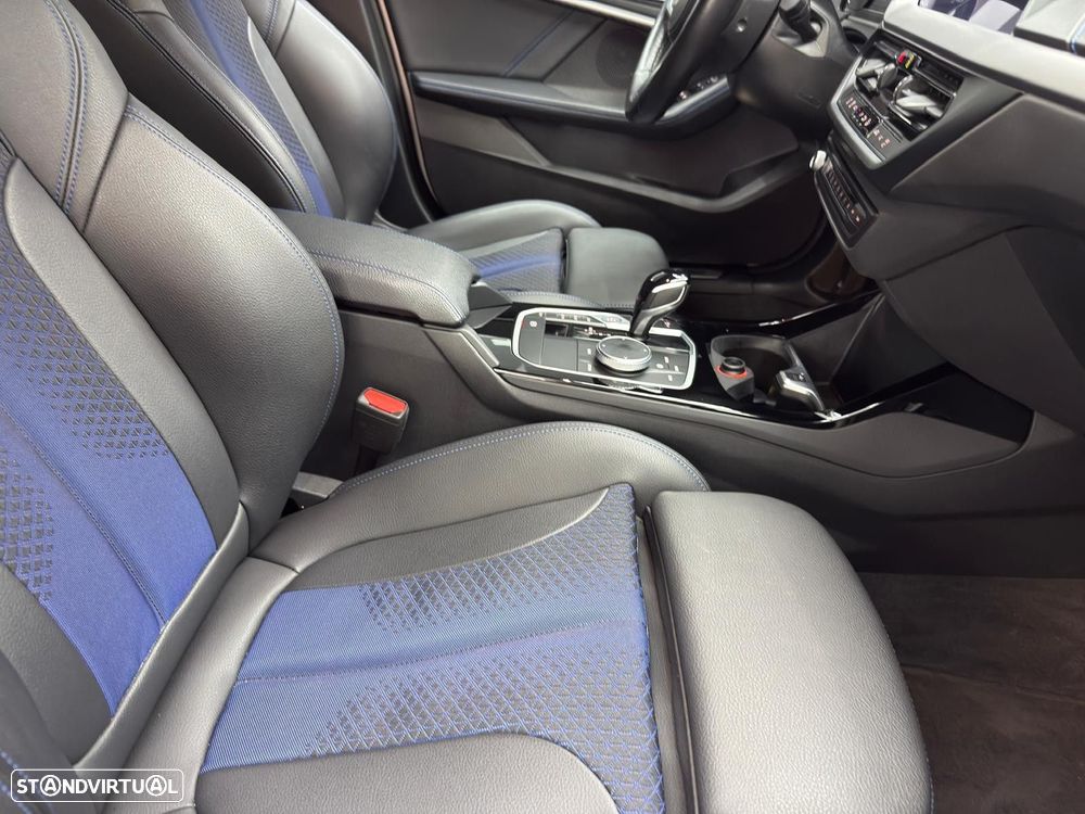BMW 116 d Pack Desportivo M Auto - 30