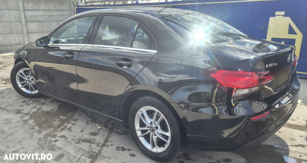 Mercedes-Benz A 180 d 8G-DCT Edition 2020 - 4