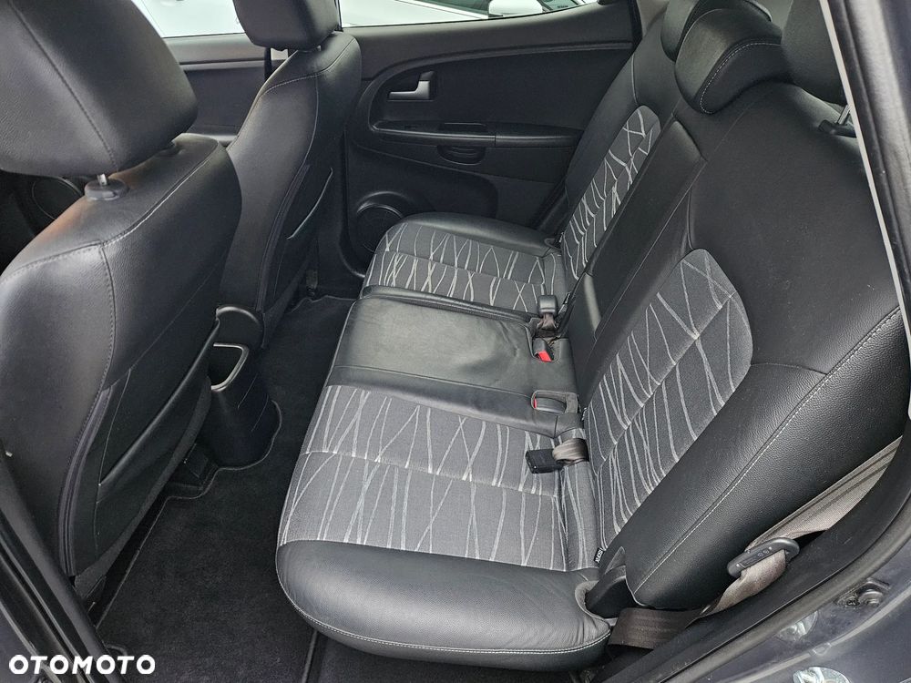 Kia Venga 1.6 CVVT Fifa World Cup Edition - 7