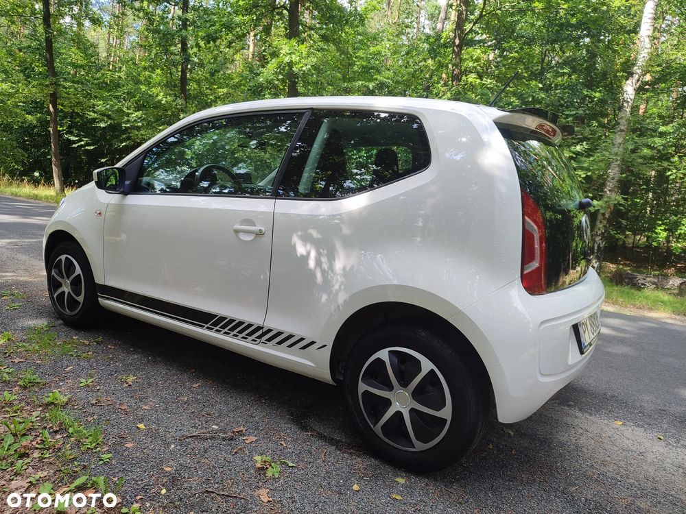 Volkswagen up! (BlueMotion Technology) sound - 13