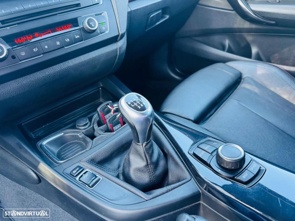 BMW 120 d Sport Line — fotografia 27