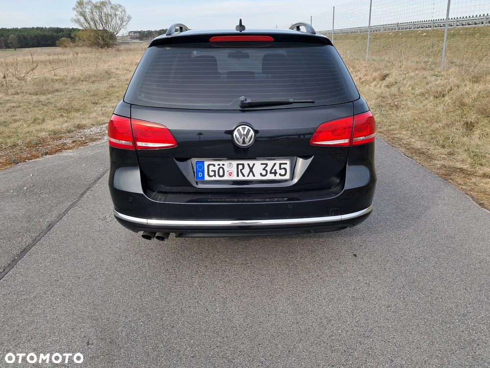 Volkswagen Passat 2.0 TDI Sportline - 11