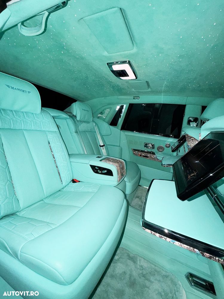 Rolls-Royce Phantom - 16