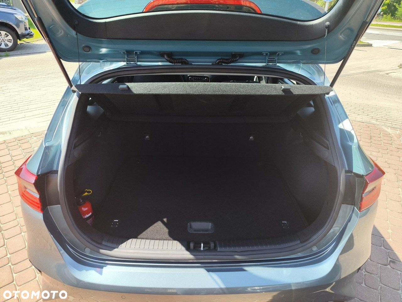 Kia Ceed - 11