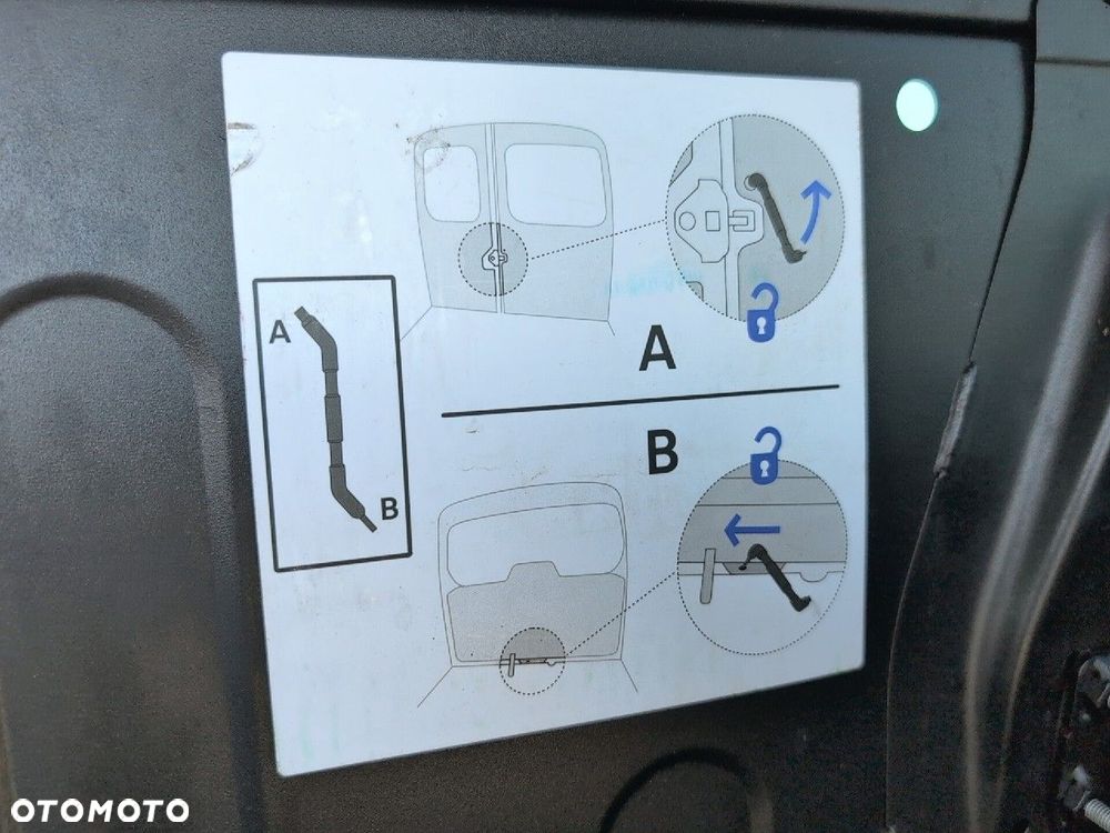 Citroën Berlingo M 1.2 PureTech Feel S&S - 17