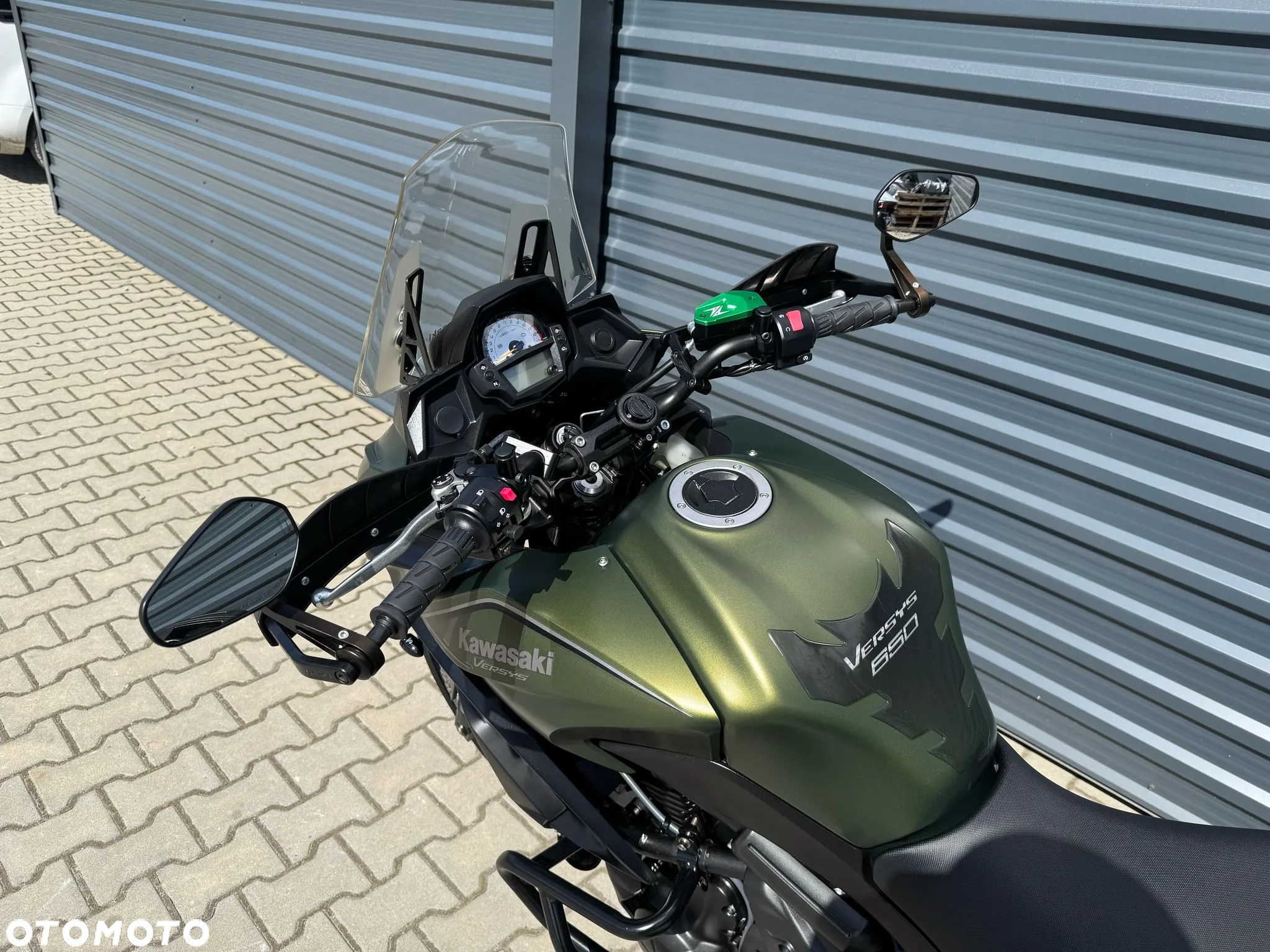 Kawasaki Versys 650 - 17