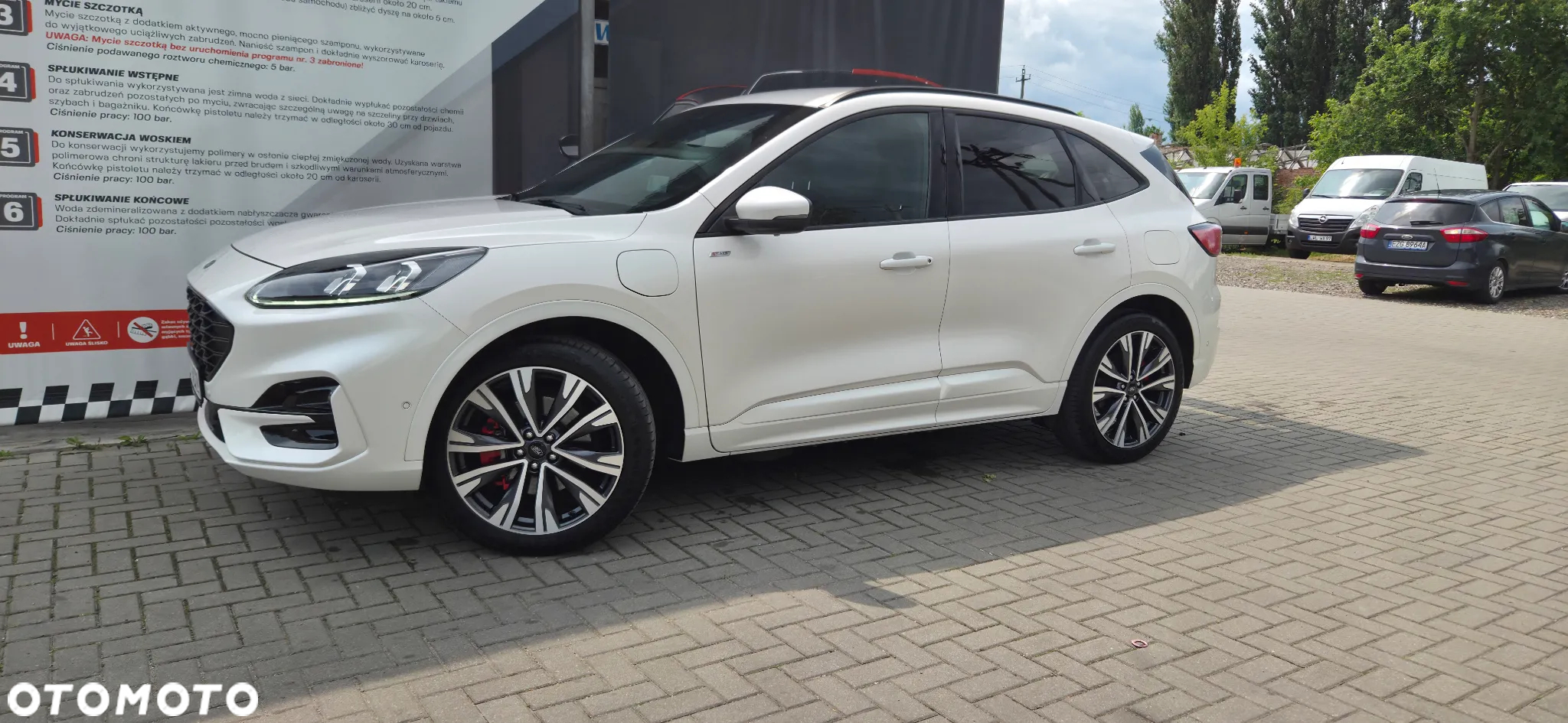 Ford Kuga 2.5P PHEV FWD ST-Line X - 16