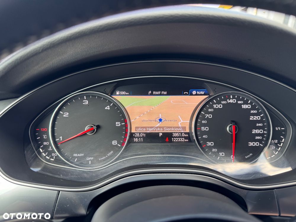 Audi A6 Avant 2.0 TDI Ultra S tronic - 23
