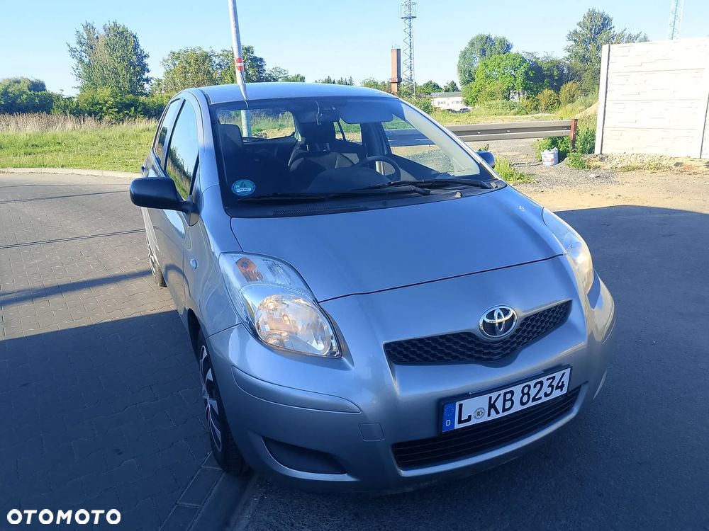 Toyota Yaris 1.33 VVT-i Edition - 1