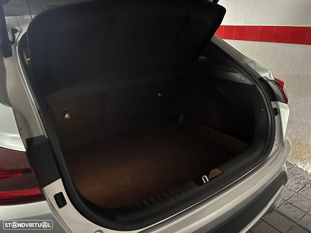 Kia XCeed 1.4 T-GDi Tech 7DCT - 12