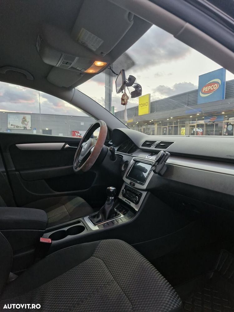 Volkswagen Passat 1.6 TDI BlueMotion - 12