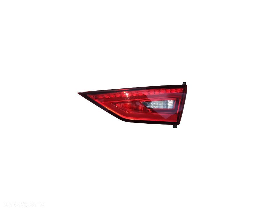 LAMPA AUDI S3 PRAWY TYŁ USA 8V5945094J - 1