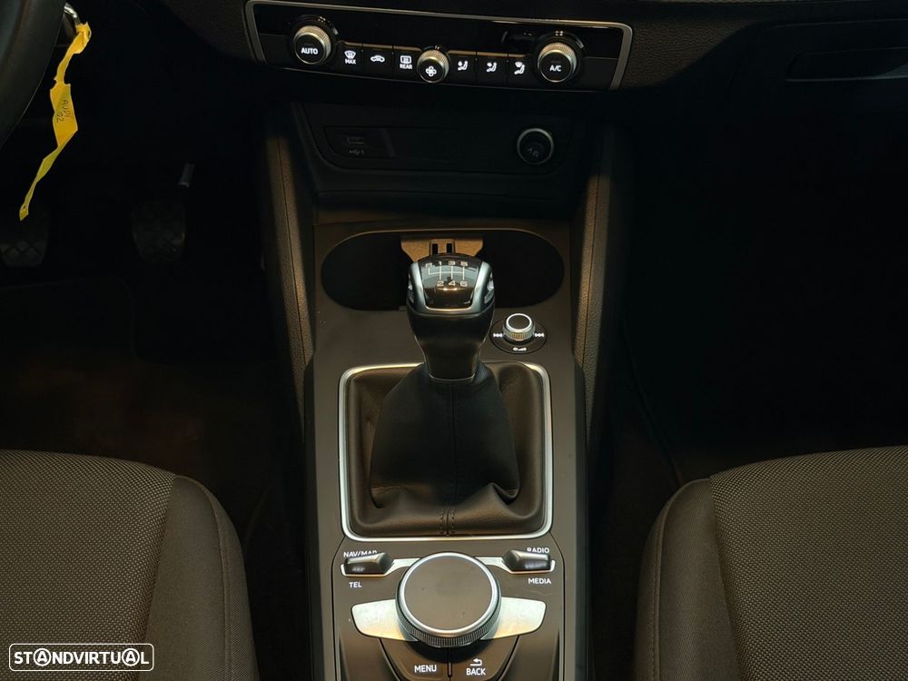Audi Q2 30 TFSI Advanced - 23