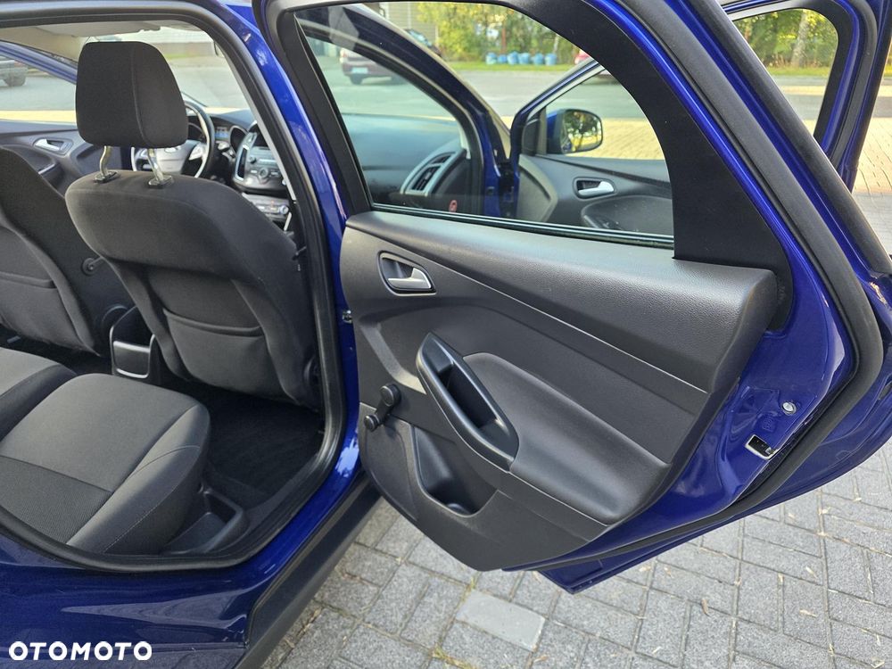 Ford Focus 1.0 EcoBoost Trend - 19
