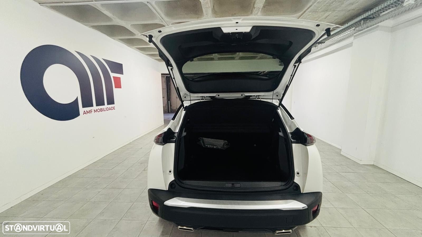Peugeot 2008 1.2 PureTech GT Line - 8