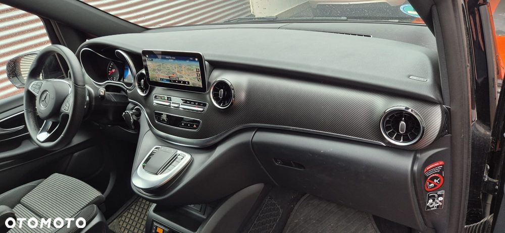 Mercedes-Benz Klasa V 300 d kompakt 9G-TRONIC Style - 11