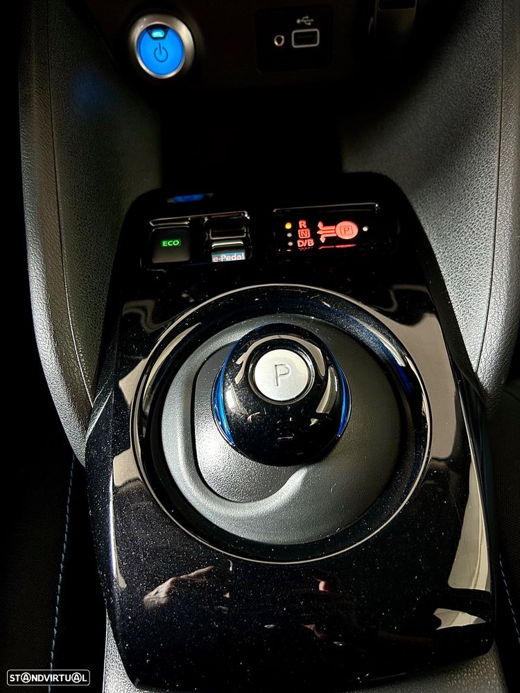 Nissan Leaf Acenta - 16