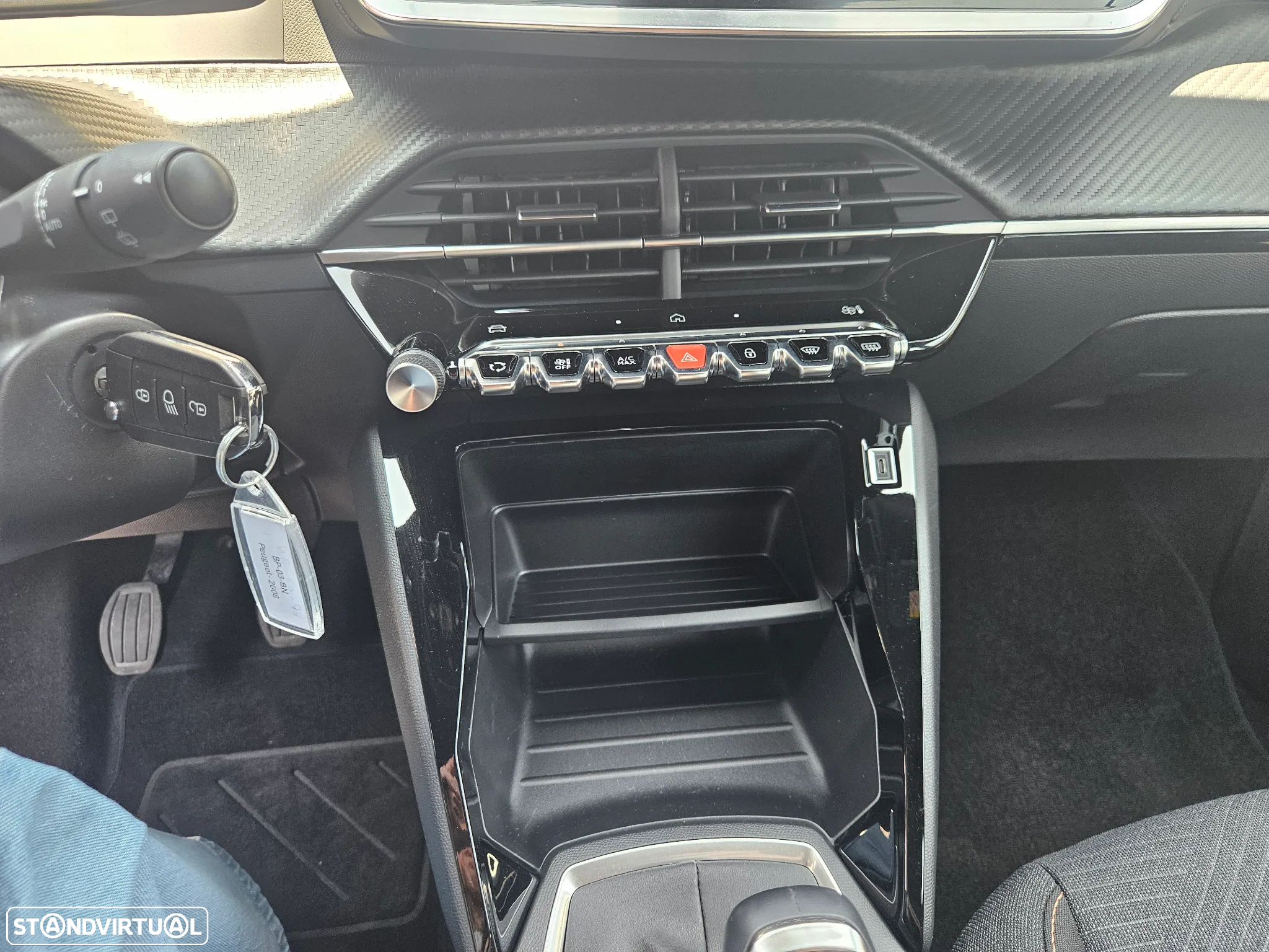 Peugeot 2008 1.2 Style - 28