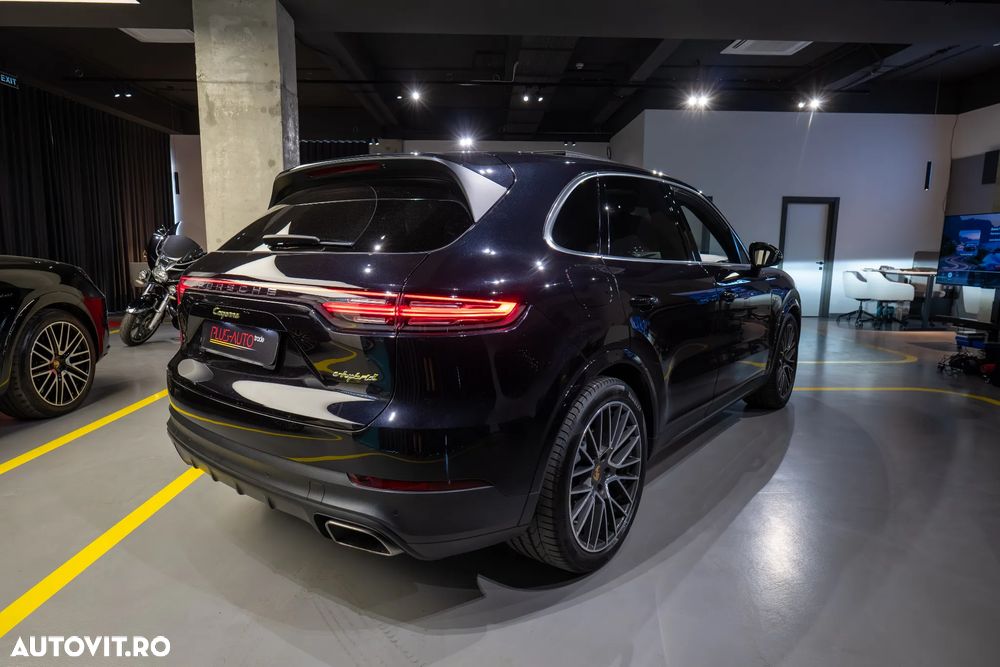 Porsche Cayenne S E-Hybrid Platinum Edition - 4
