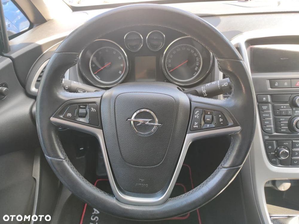 Opel Astra IV 1.4 T Cosmo - 11