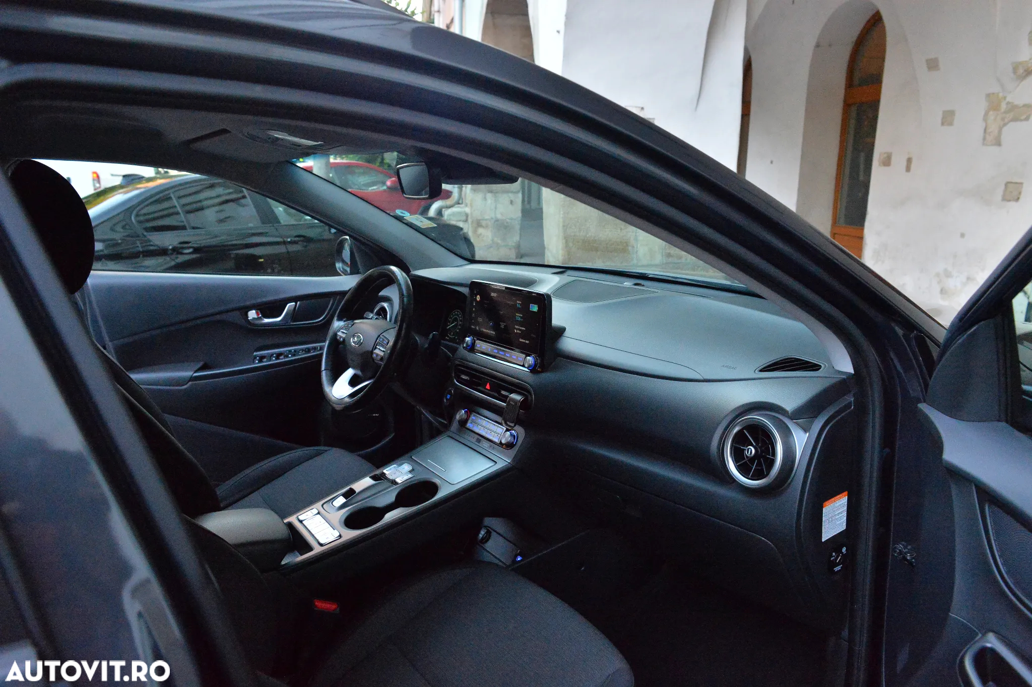 Hyundai KONA Electric 204CP Highway + Navi - 8