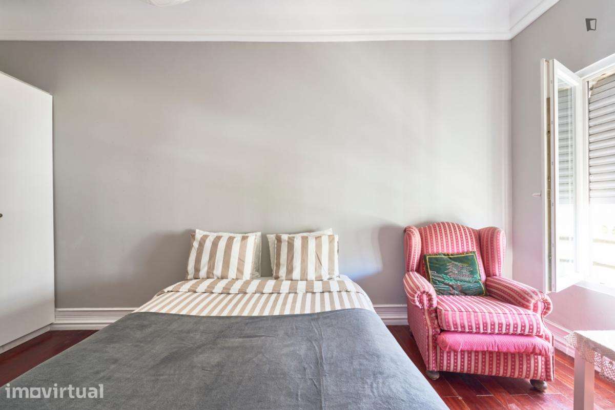 Quarto - localizado em Entrecampos Lisbon - Grande imagem: 4/38