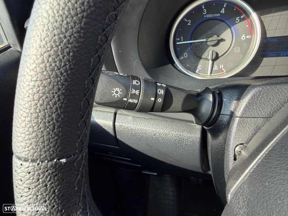 Toyota Hilux 2.4 D-4D 4WD CD CH - 20