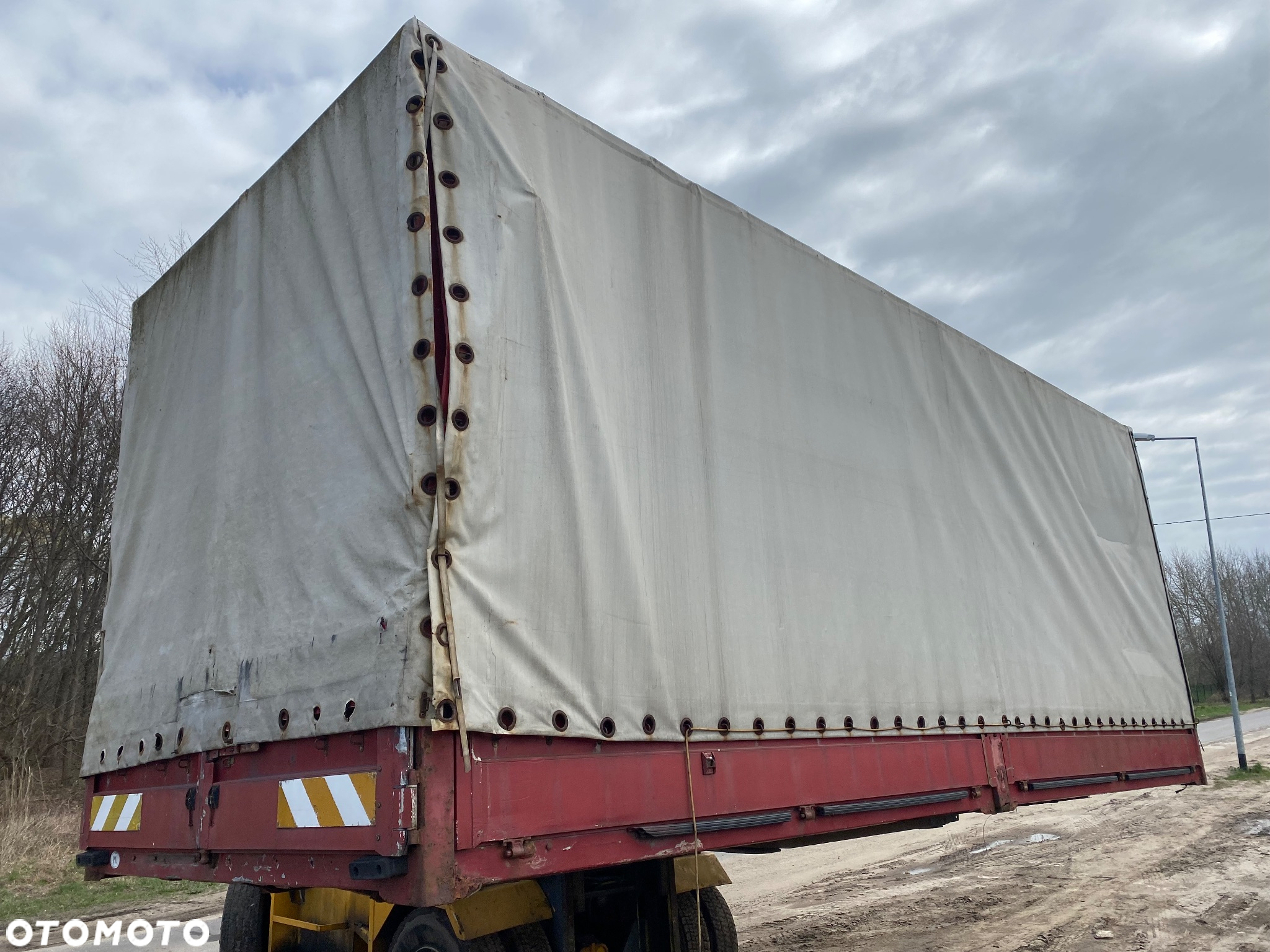 Zabudowa plandeka 6,45 m dach suwany MAN Mercedes DAF IVECO - 3