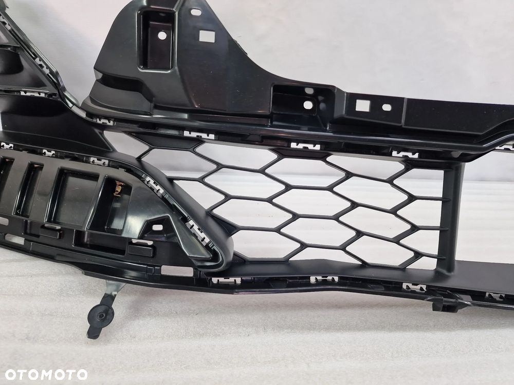 AUDI E-TRON Q6 85H 22- KRATKA ŚRODKOWA ZDERZAKA PRZEDNIEGO PRZÓD , NR 85H807683A , NR AUKCJI GL607 - 10