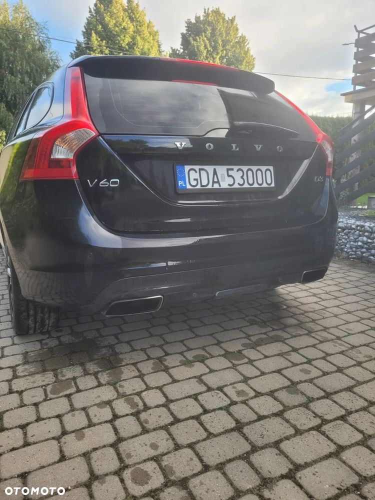 Volvo V60 D3 Drive-E R-Design Kinetic - 3