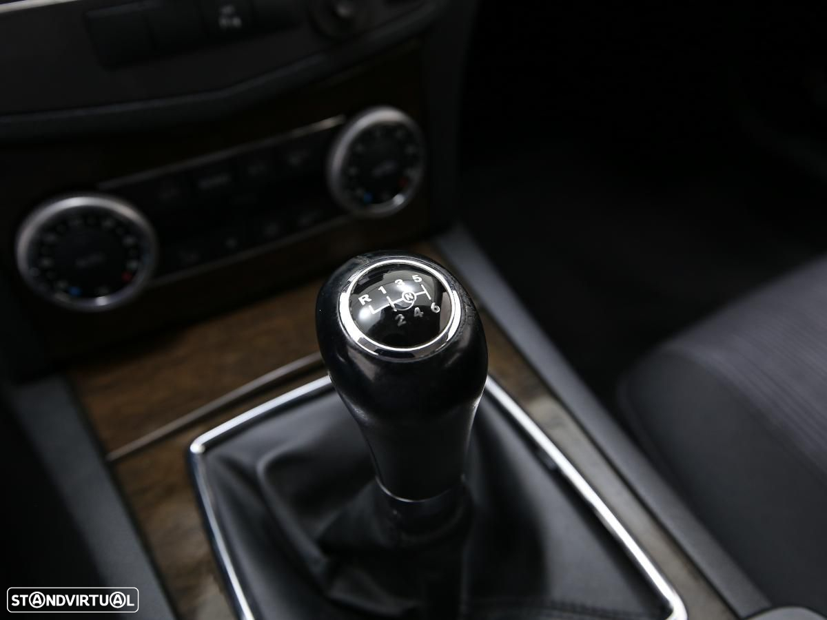 Mercedes-Benz C 220 CDi Avantgarde BlueEfficiency - 24