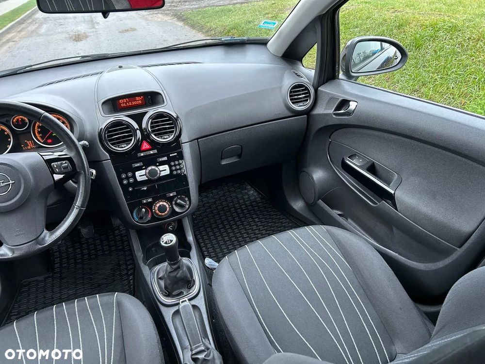 Opel Corsa 1.2 16V Enjoy - 3