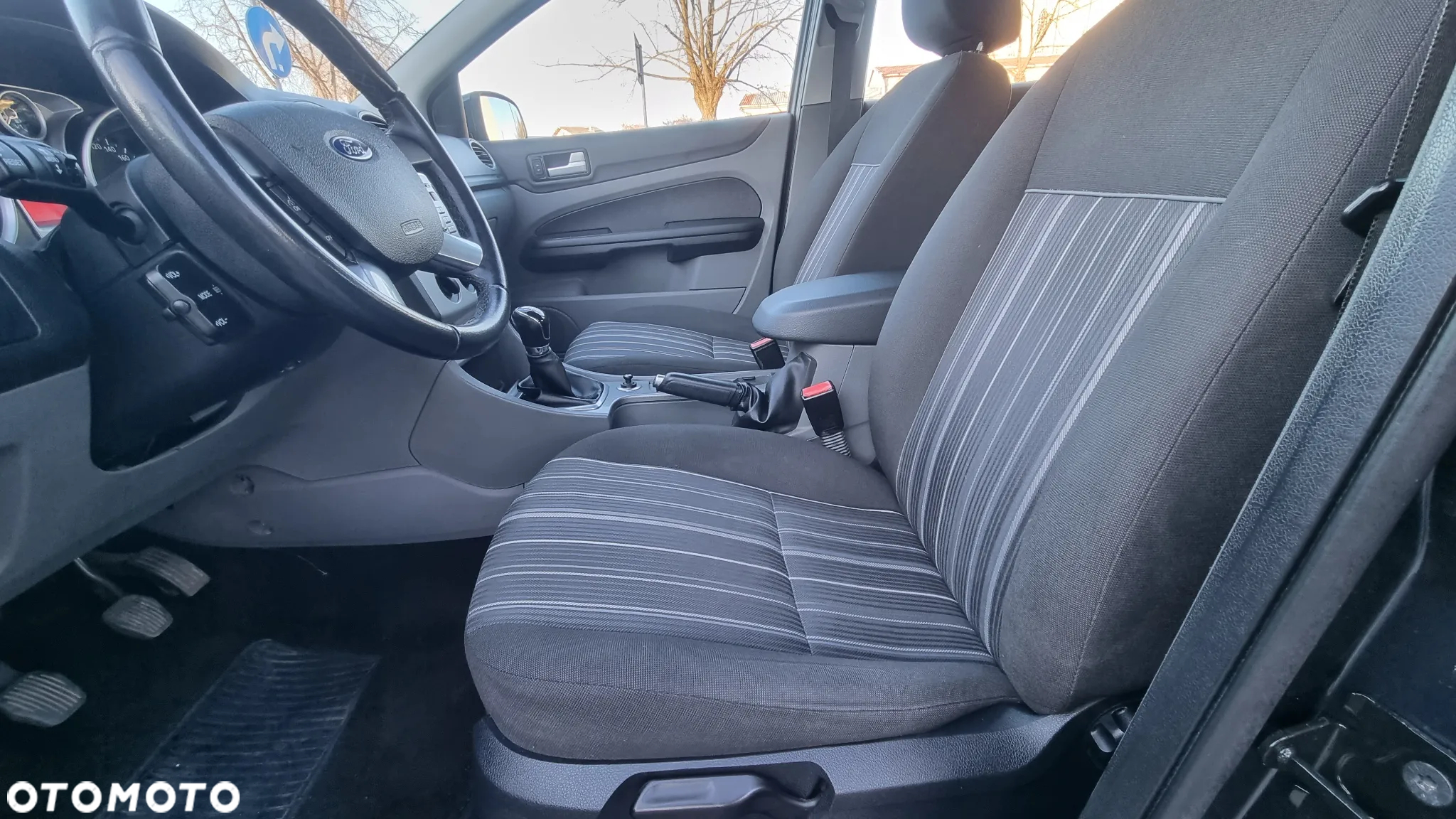Ford Focus 1.6 Gold X - 13