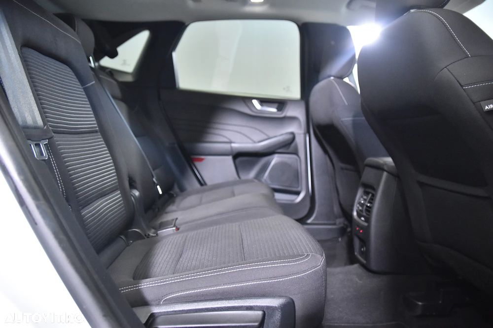 Ford Kuga - 13