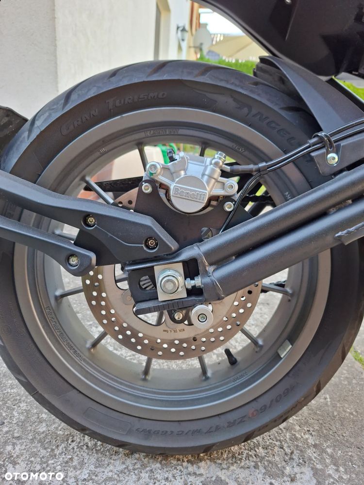 Benelli TRK 502 - 10