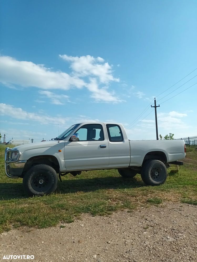 Toyota Hilux - 17