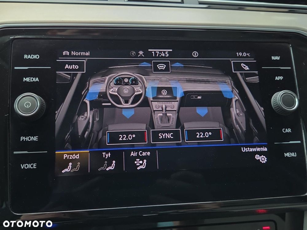 Volkswagen Passat 2.0 TDI Elegance DSG - 27