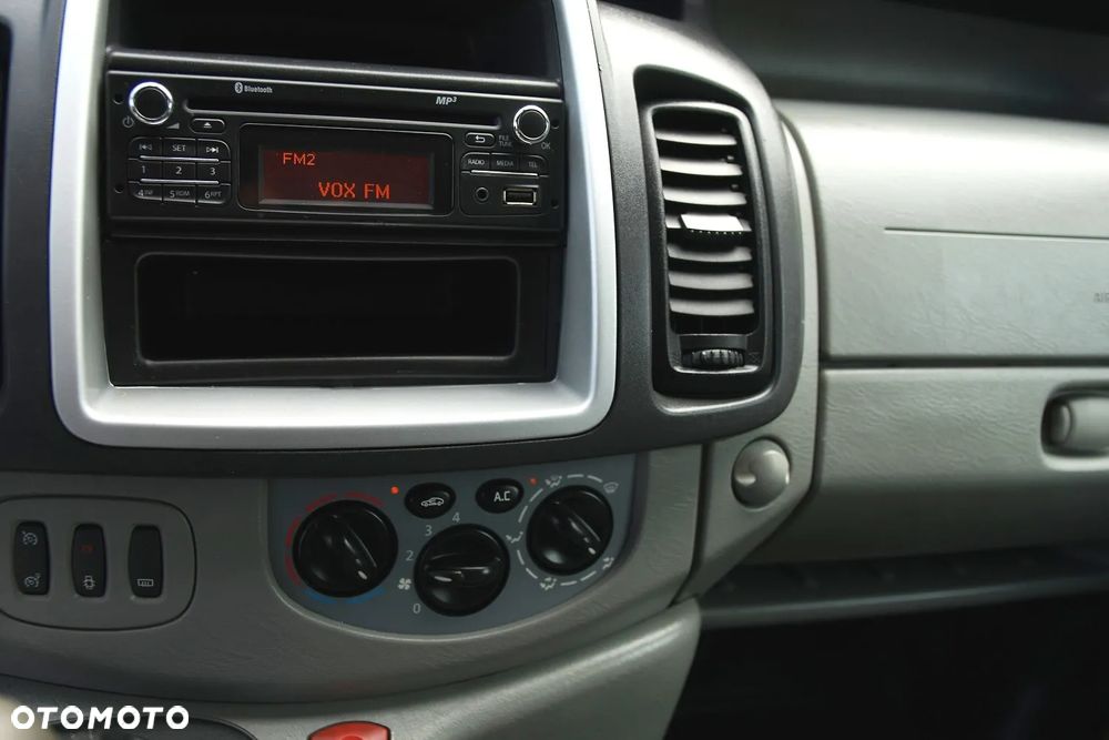 Opel Vivaro - 32