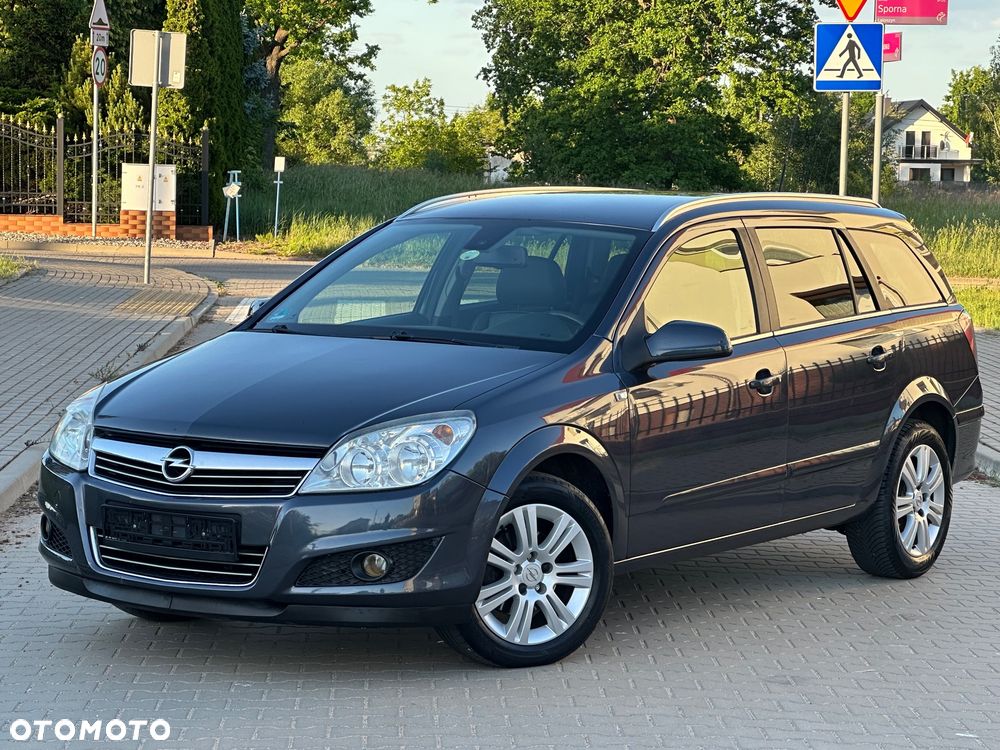 Opel Astra 1.6 Automatik Design Edition - 4