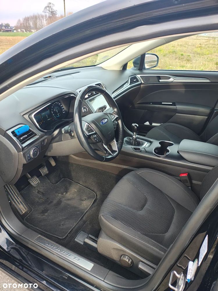 Ford Mondeo - 8